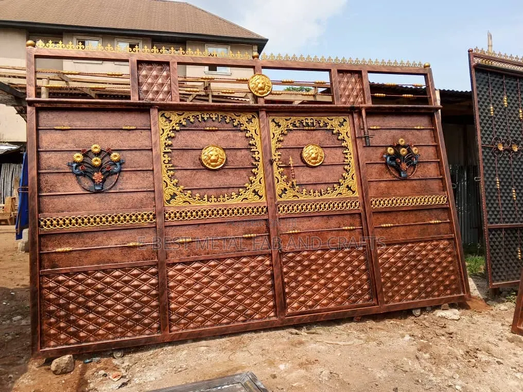 Solid and Outstanding Readymade Rolling Gate Available for Sale