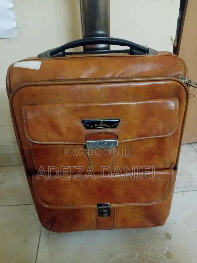 Samsonite Travelling Box