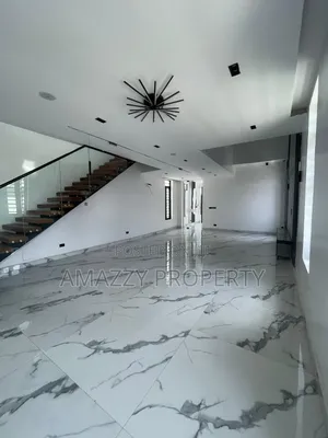 5bdrm Duplex in Lekki Phase 1 for sale