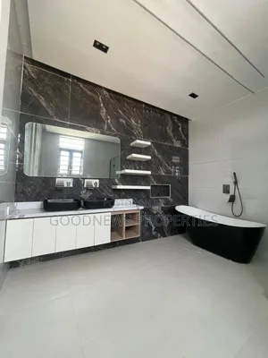 5bdrm Duplex in Lekki Phase 1 Lagos for sale
