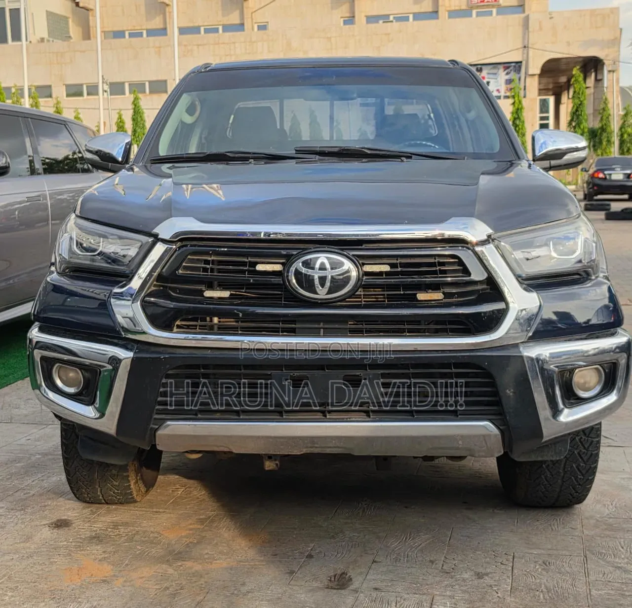 Toyota Hilux 2012 Black