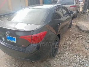 Toyota Corolla 2013 Black