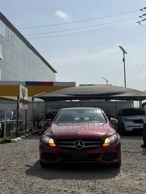 Mercedes-Benz C300 2016 Red