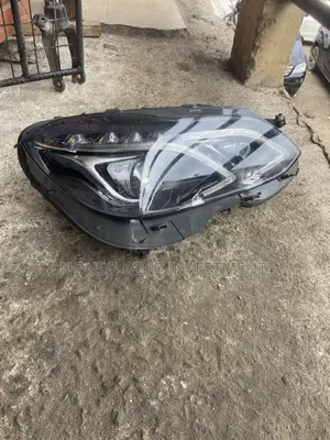 Right Hand Side Headlight E350 (W212) 2013