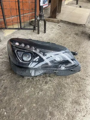 Right Hand Side Headlight E350 (W212) 2013
