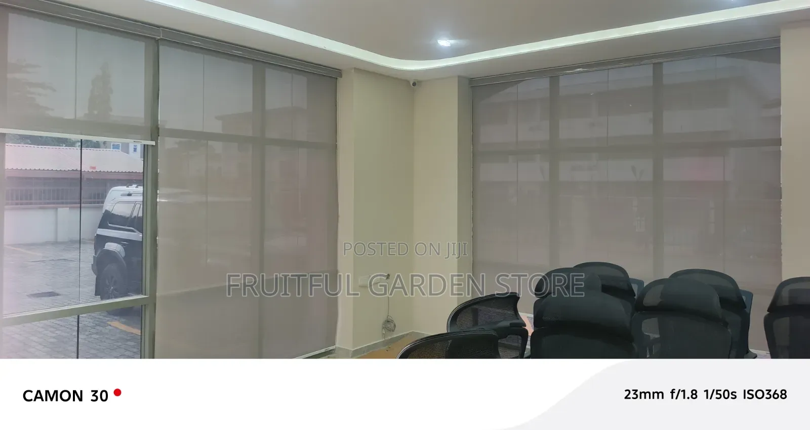 Sunscreen Window Blind for Banks Company's