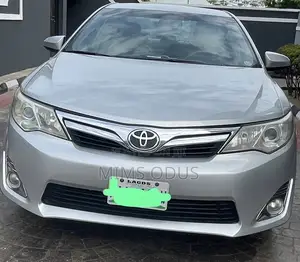 Toyota Camry 2014 Silver