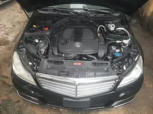 Mercedes-Benz C300 2014 Black