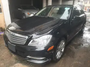 Mercedes-Benz C300 2014 Black