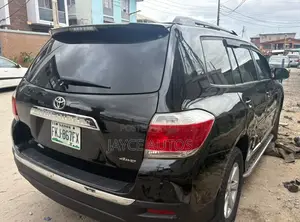 Toyota Highlander 2013 Black