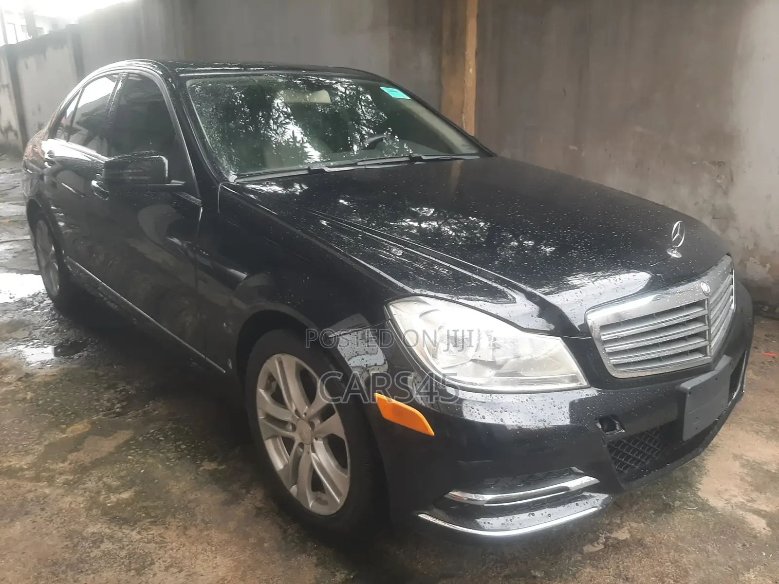 Mercedes-Benz C300 2014 Black