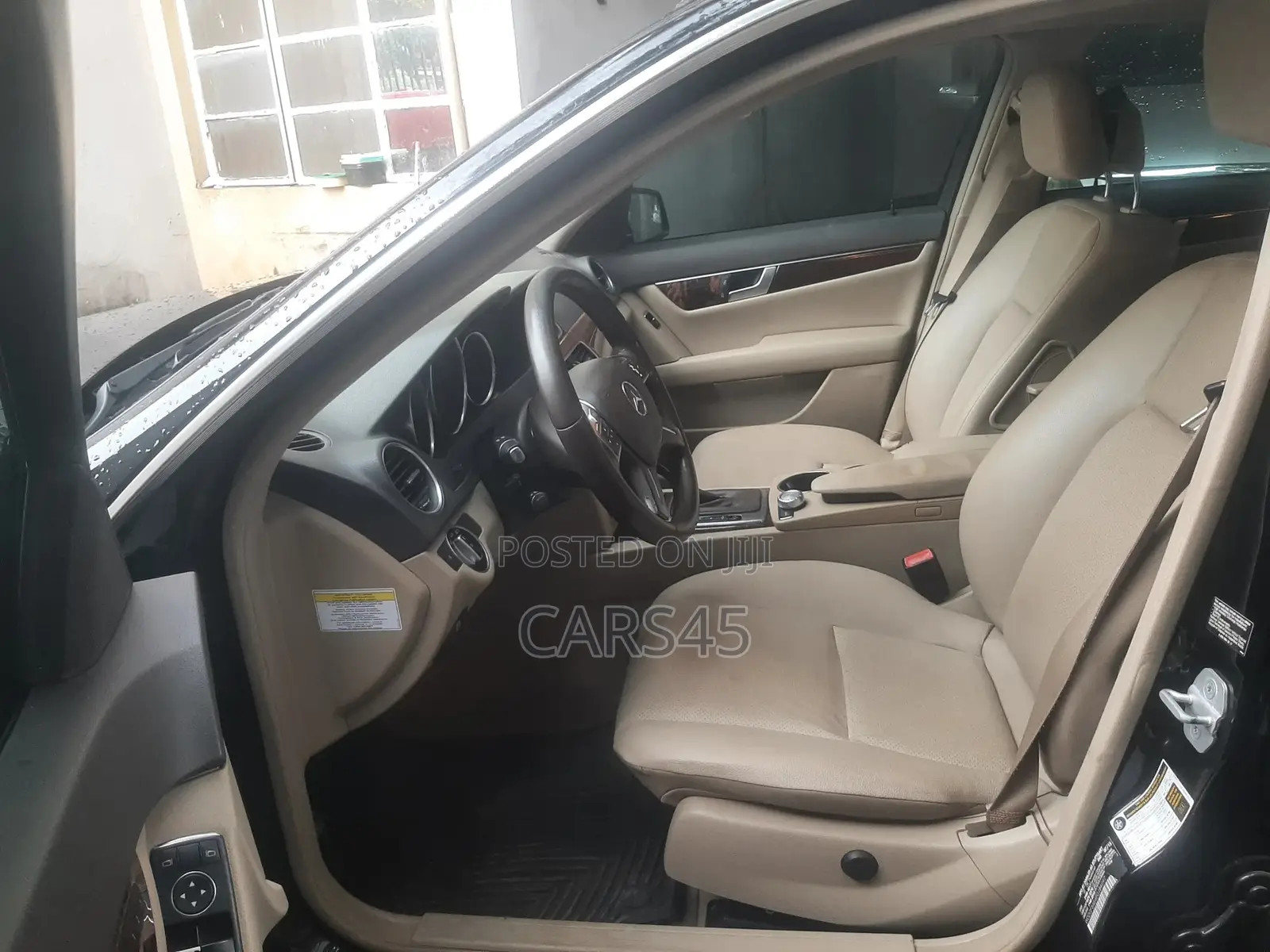 Mercedes-Benz C300 2014 Black