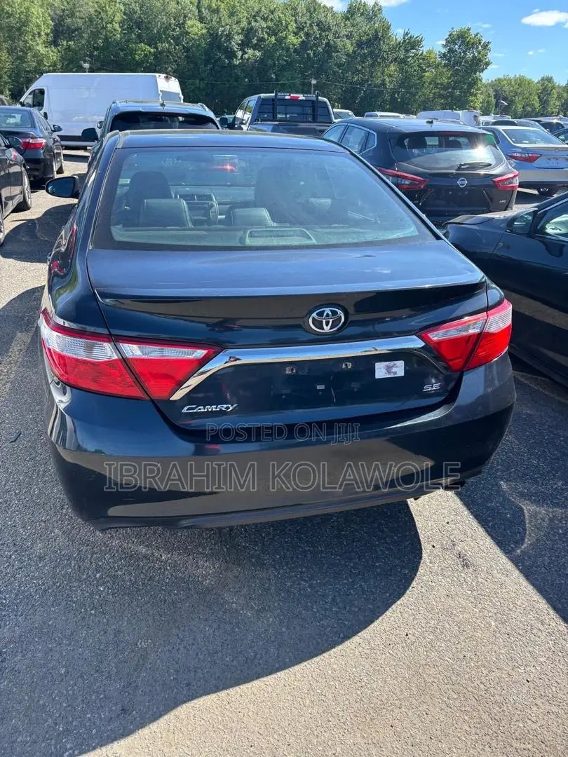 Toyota Camry SE 4dr Sedan (2.5L 4cyl 6A) 2016 Black