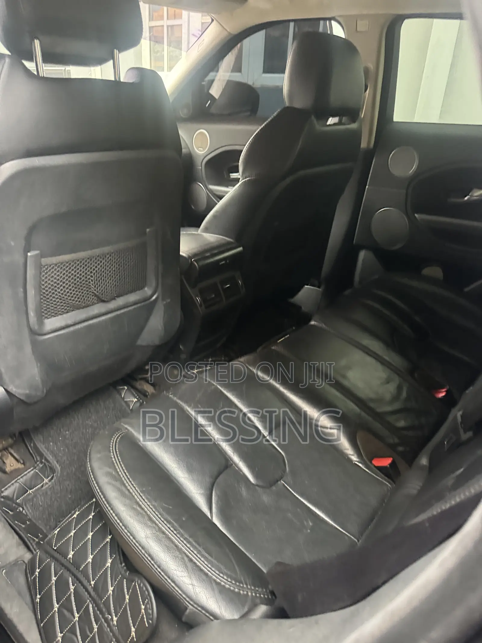 Land Rover Range Rover Vogue 2012 Black
