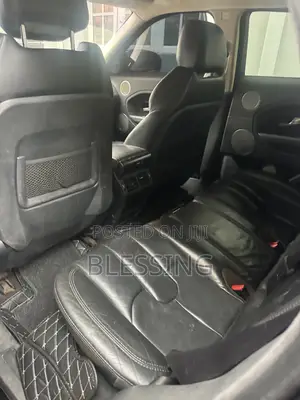 Land Rover Range Rover Vogue 2012 Black