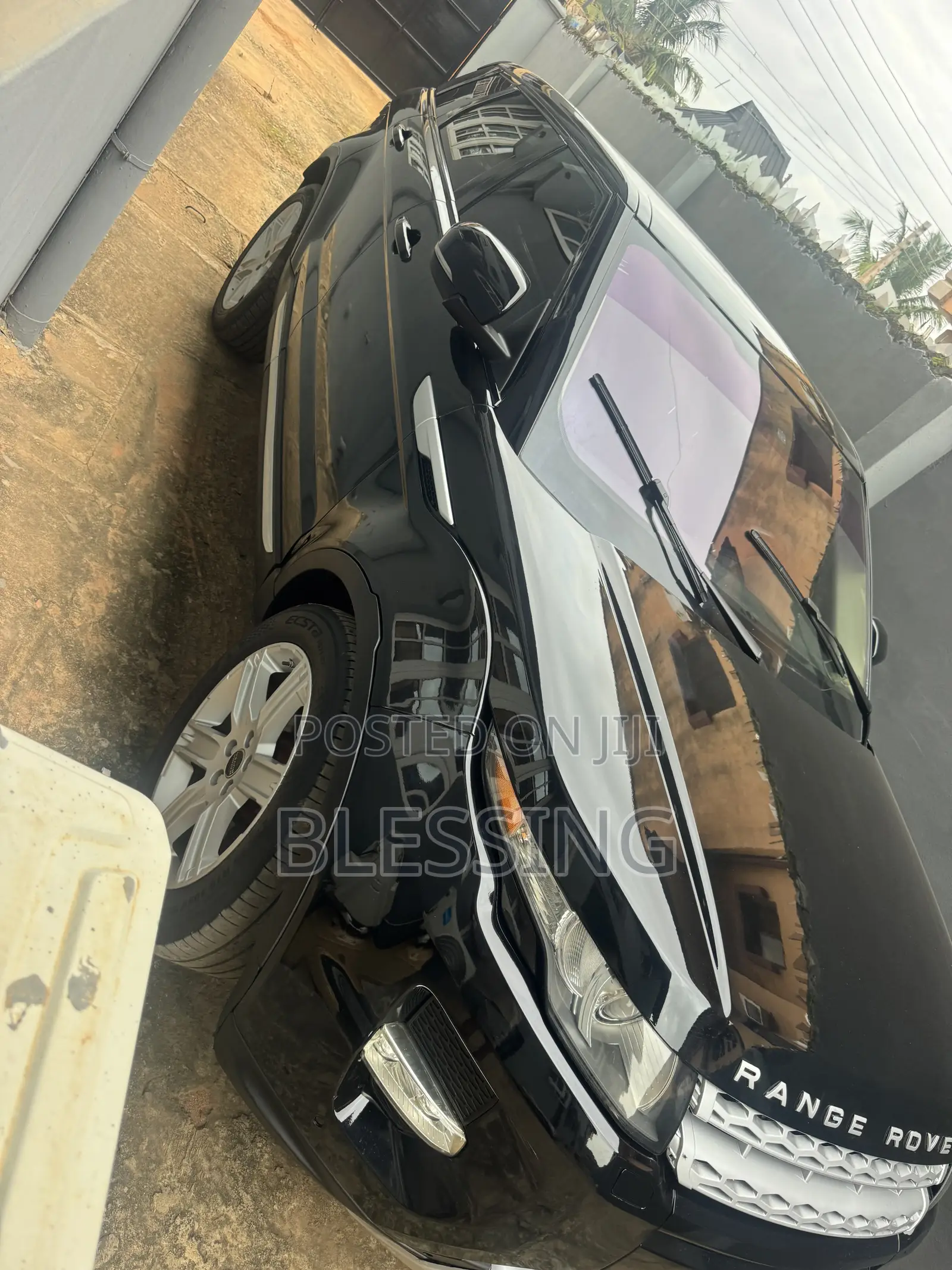 Land Rover Range Rover Vogue 2012 Black