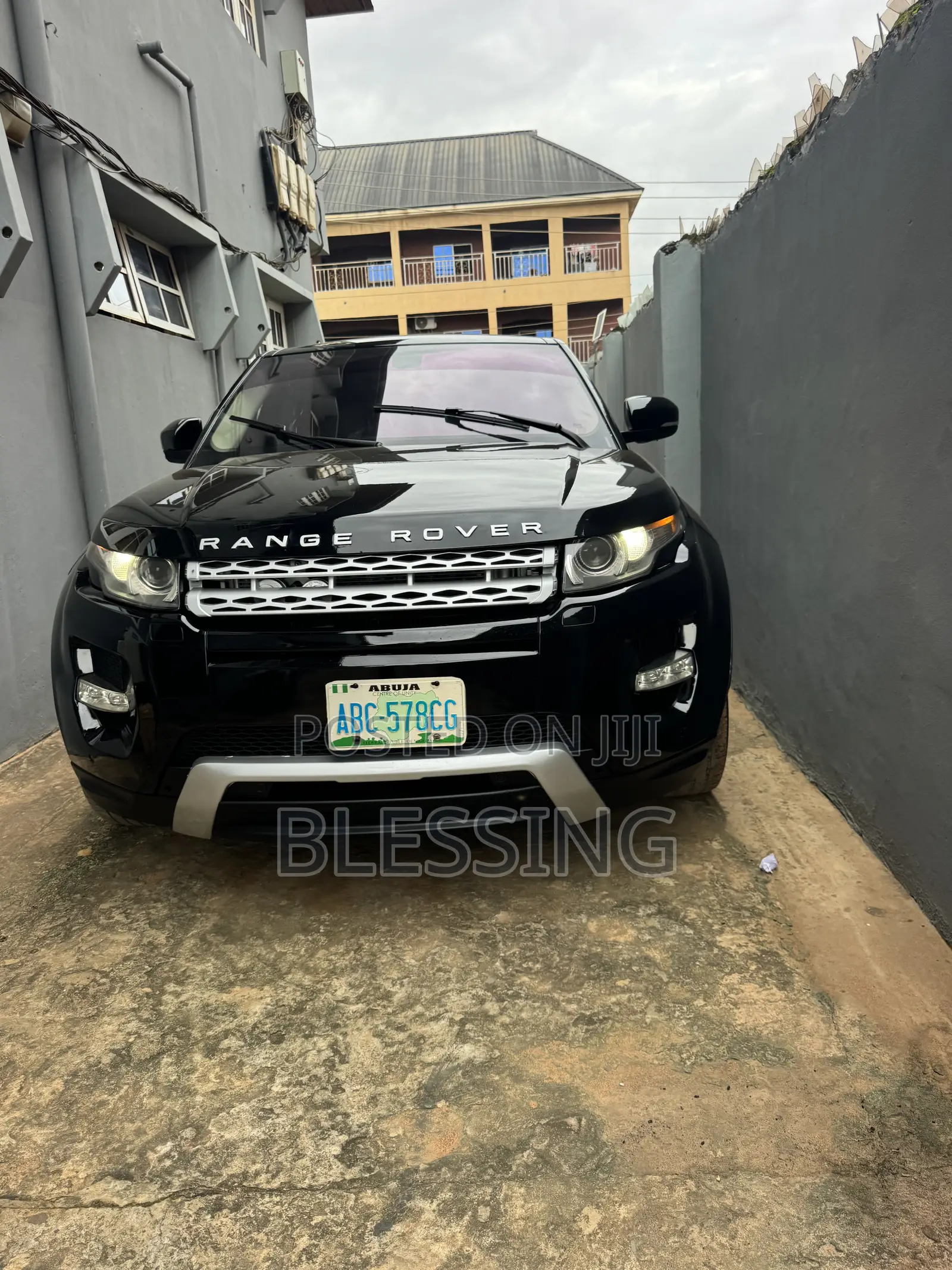 Land Rover Range Rover Vogue 2012 Black