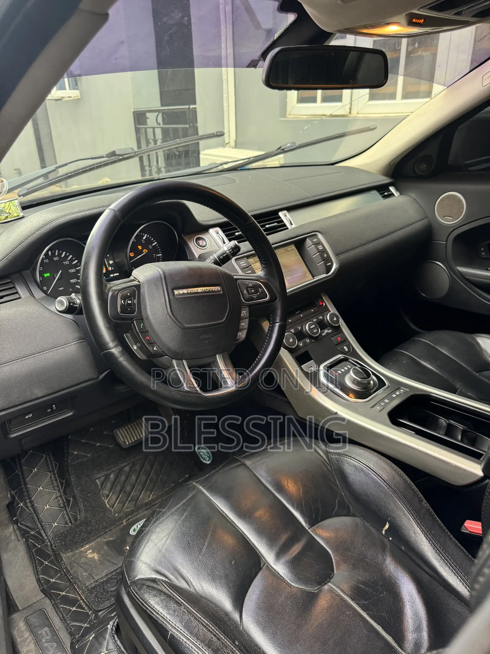 Land Rover Range Rover Vogue 2012 Black