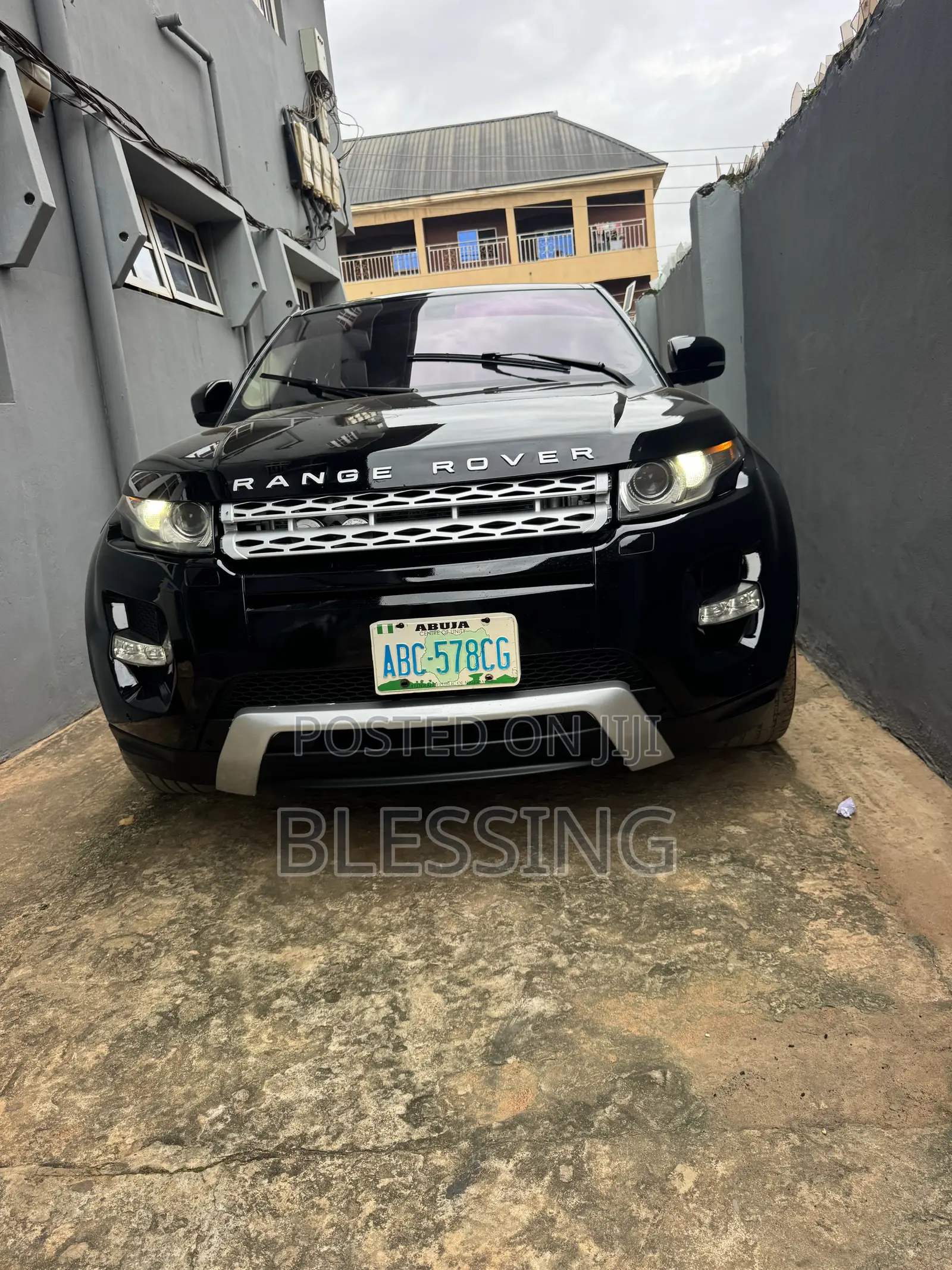 Land Rover Range Rover Vogue 2012 Black