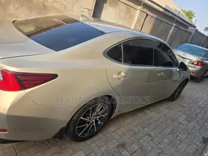 Lexus ES 350 FWD 2016 Gold