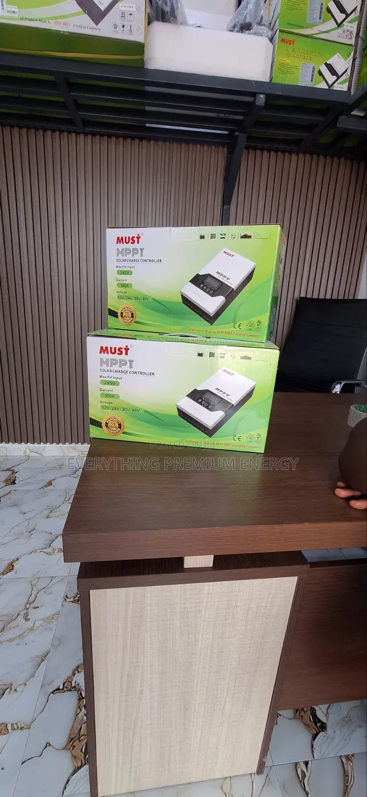 Must Charge Controller 100amp 245v