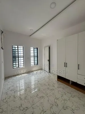 4bdrm Duplex in Orchid Road ,, Ikota for rent