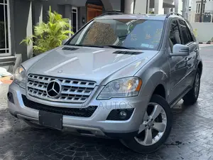 Mercedes-Benz M Class 2011 Silver