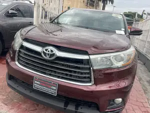 Toyota Highlander XLE 4dr SUV AWD (3.5L 6cyl 6A) 2015 Burgundy
