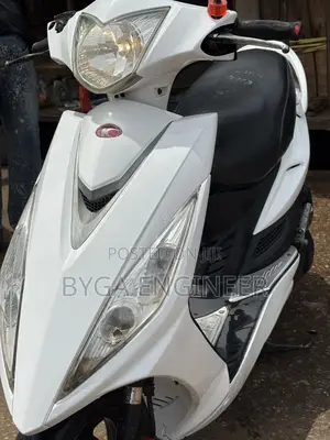 Kymco 2020 White