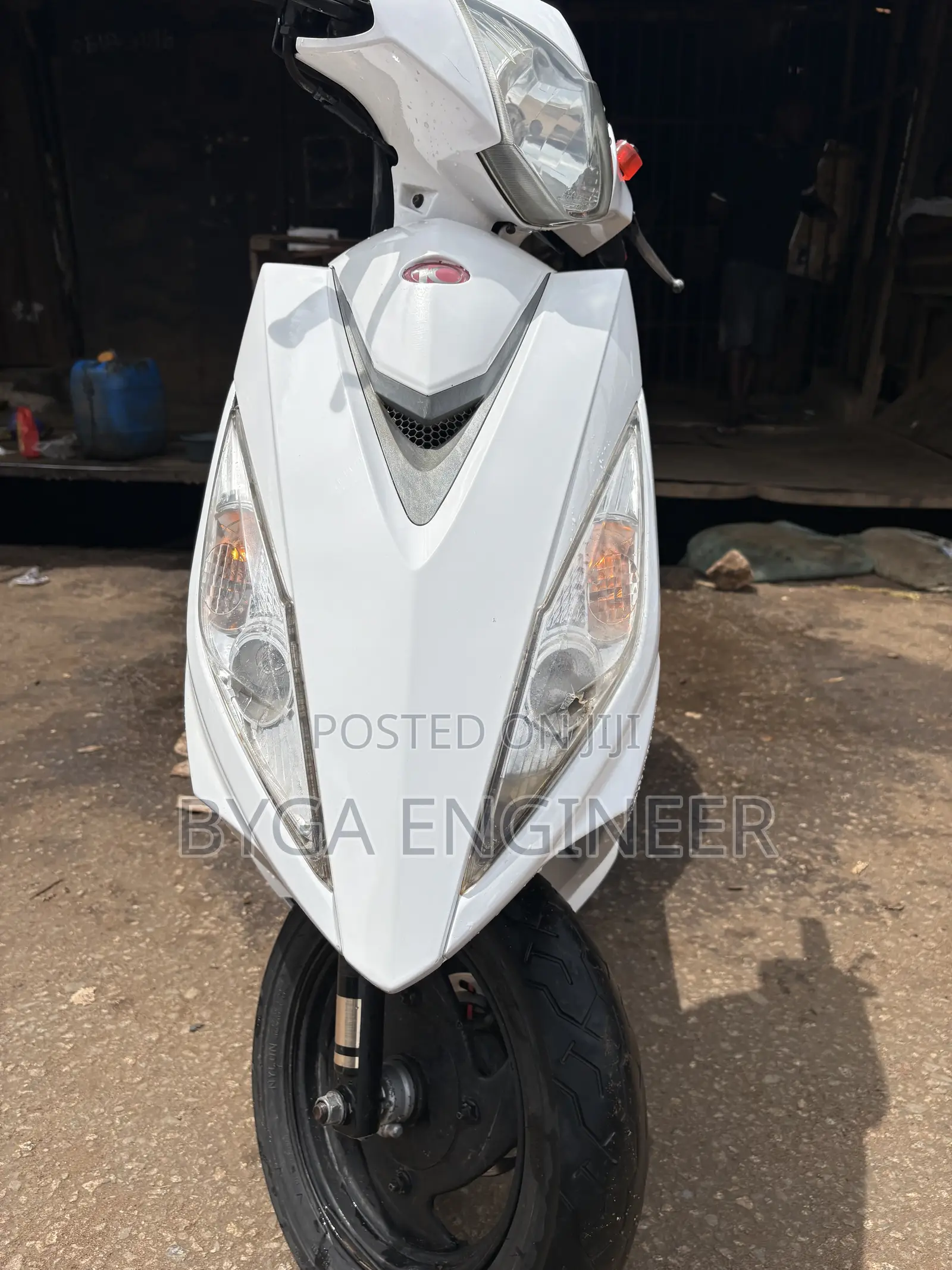 Kymco 2020 White