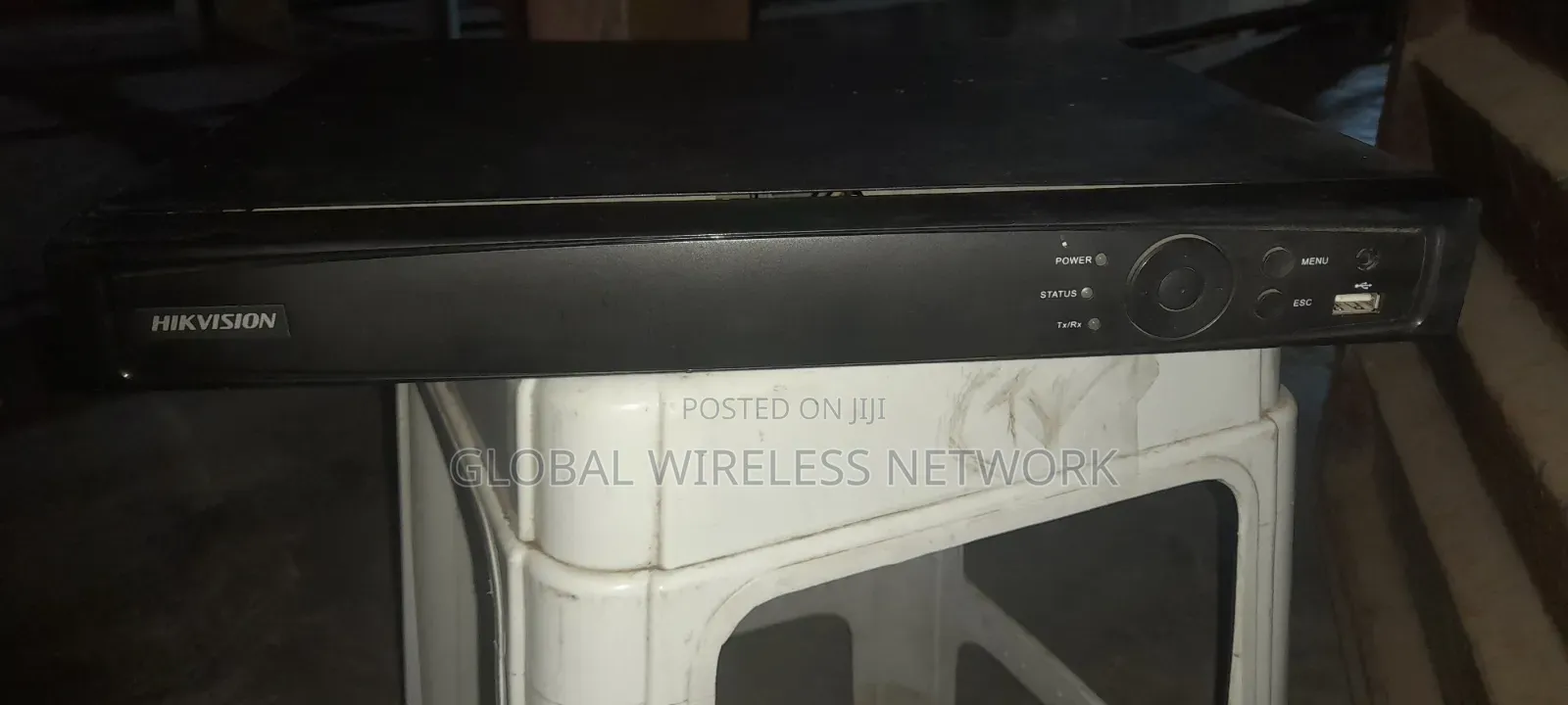 Hikvision Ds-7608ni-E2/8p, 8 Channel Poe NVR