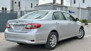 Toyota Corolla LE 4dr Sedan (1.8L 4cyl 4A) 2013 Silver
