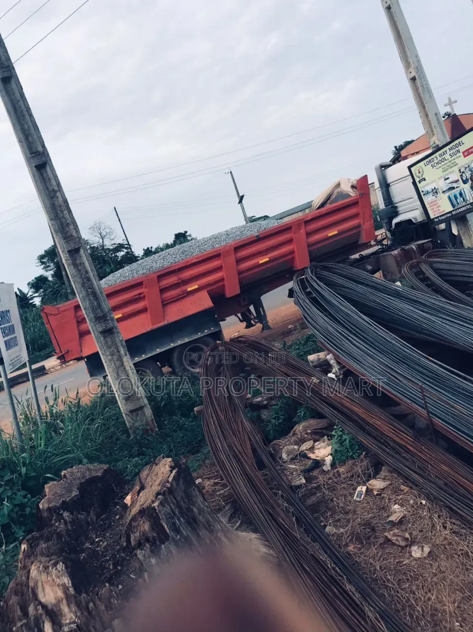 Olokuta Granite and Iron Rod