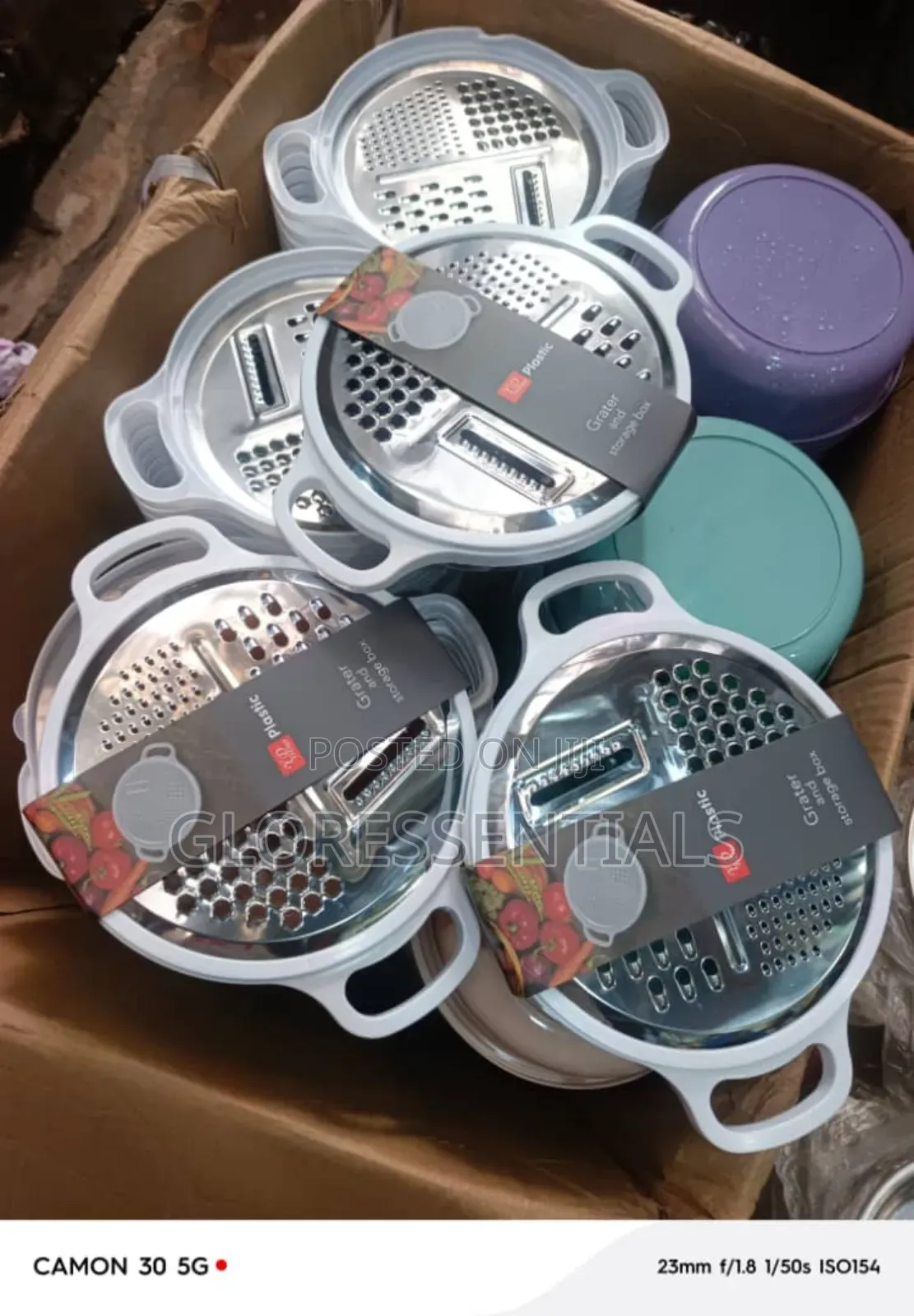 Grater With Storage Bowl Souvenirs