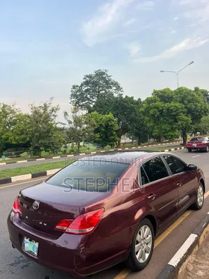 Toyota Avalon 2005 Red