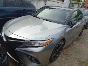Toyota Camry XSE (2.5L 4cyl 8A) 2019 Silver