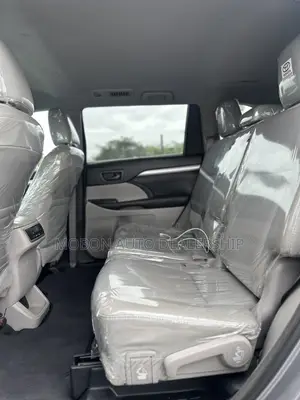 Toyota Highlander 2017 Silver
