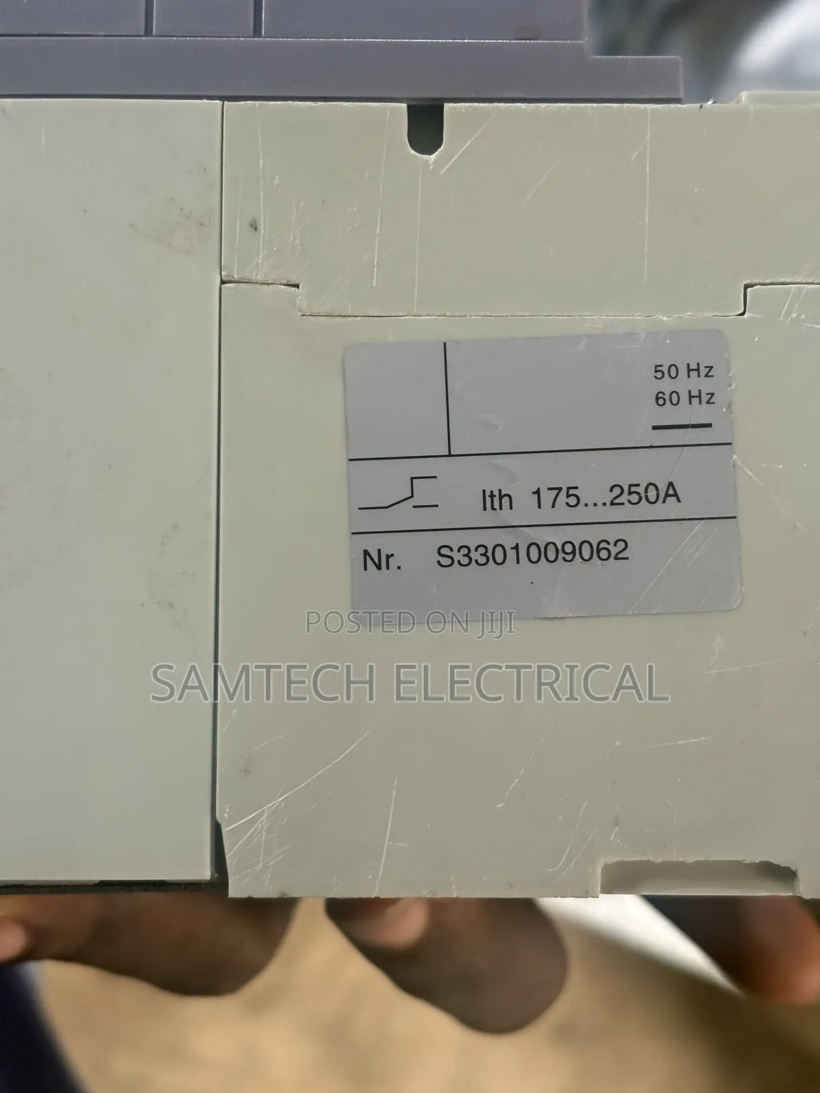 250a Breaker