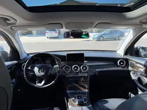 Mercedes-Benz GLC-Class 2017 Black