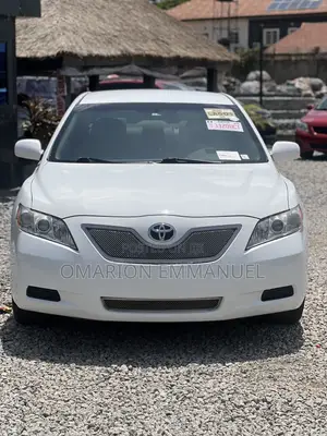 Toyota Camry LE 4dr Sedan (2.4L 4cyl 5A) 2009 White