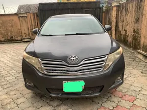 Toyota Venza V6 2010 Gray