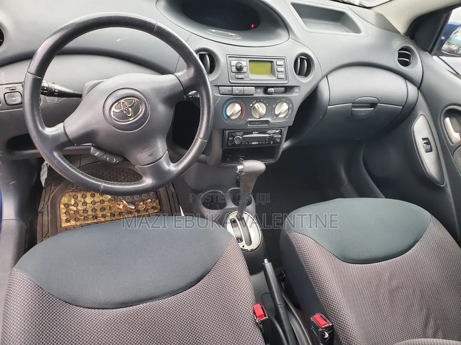 Toyota Yaris 2004 Blue
