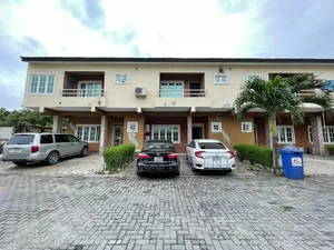 3bdrm Townhouse/Terrace in Lekki Garden Phase 4 for sale