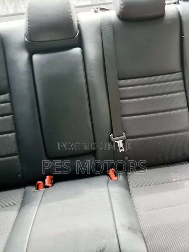 Toyota Camry 2016 Silver