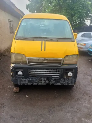 Suzuki Every 2010 Yellow