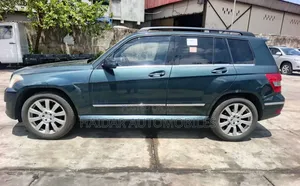 Mercedes-Benz GLK-Class 350 4MATIC 2010 Green