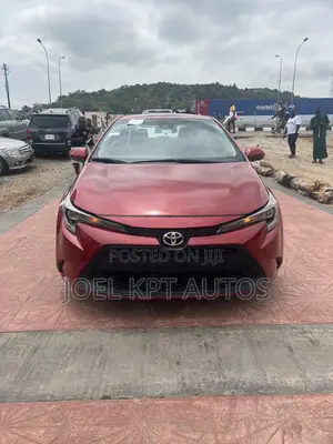 Toyota Corolla LE 2020 Red