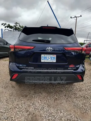 Toyota Highlander 2021 Blue