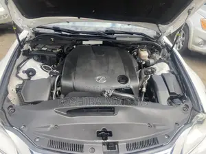 Lexus IS 250 4WD 2015 White