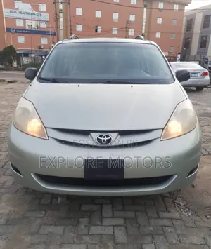 Toyota Sienna 2006 Green